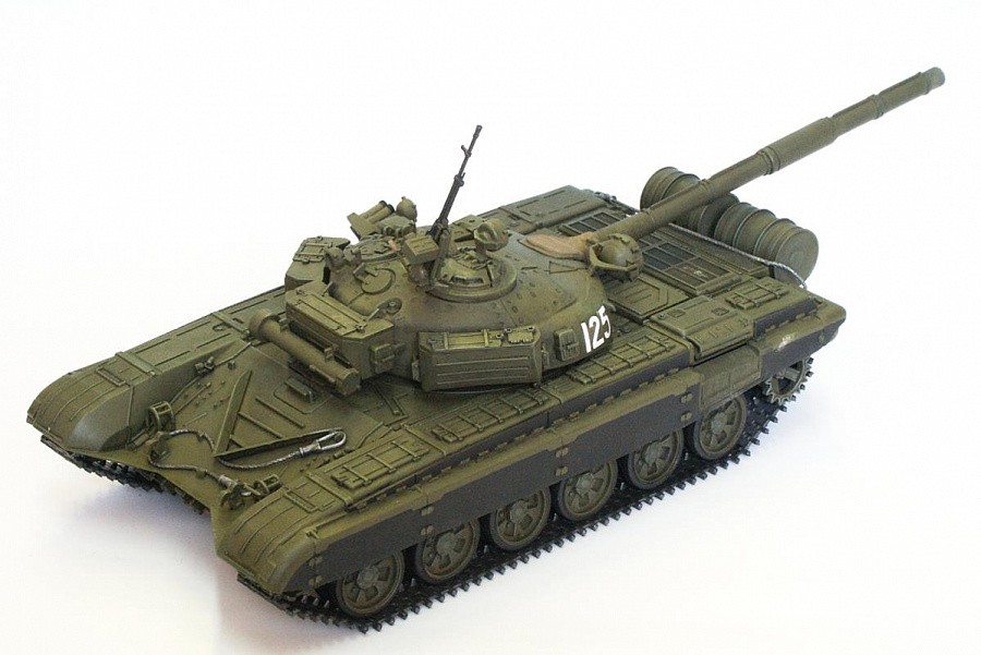 3550 Танк Т-72Б